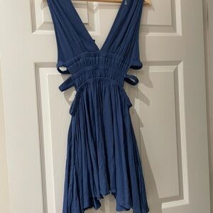 Elegant Blue Sleeveless Dress